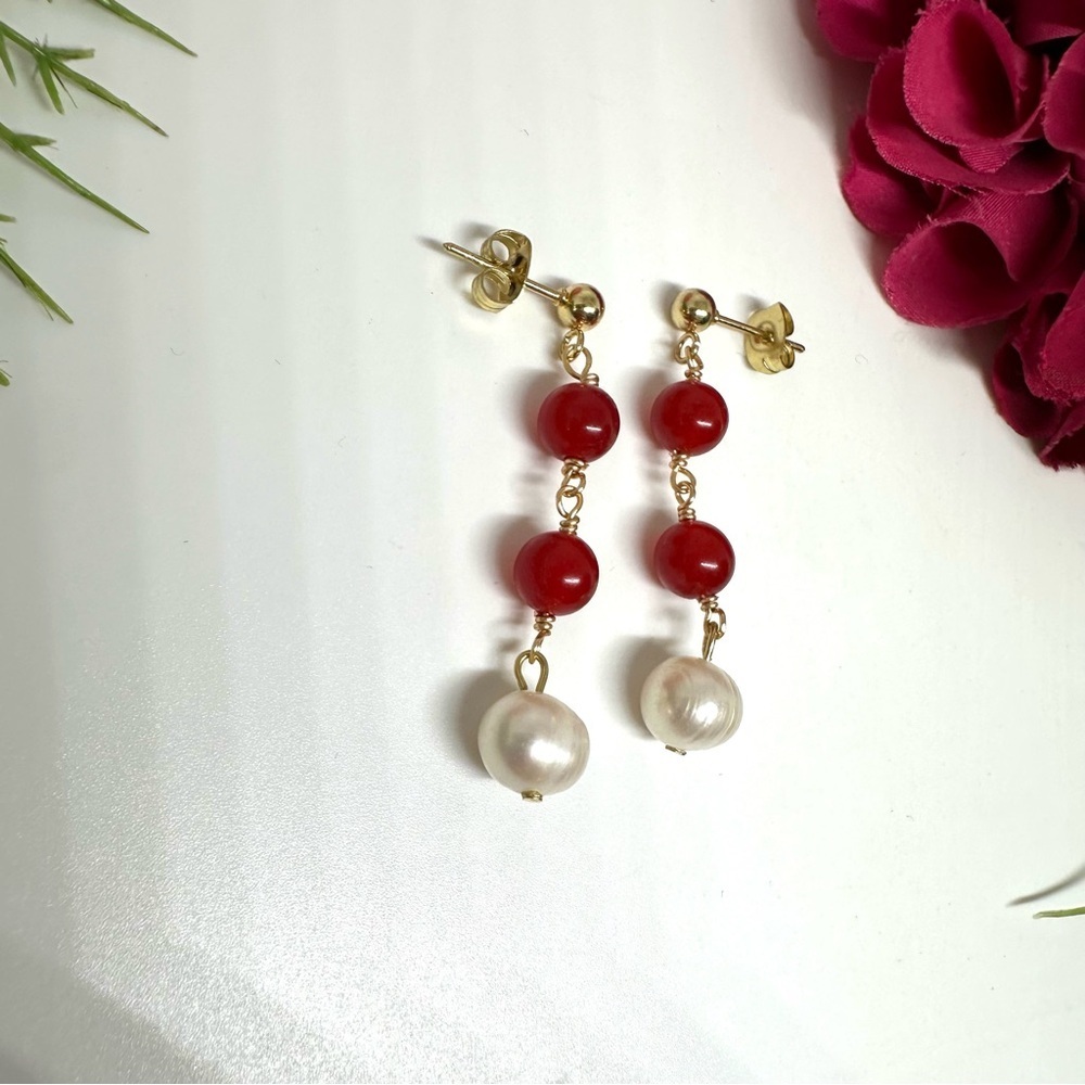 NEW⚜️Red Jade & Freshwater Pearl Handmade Earrings - Picture 3 of 5